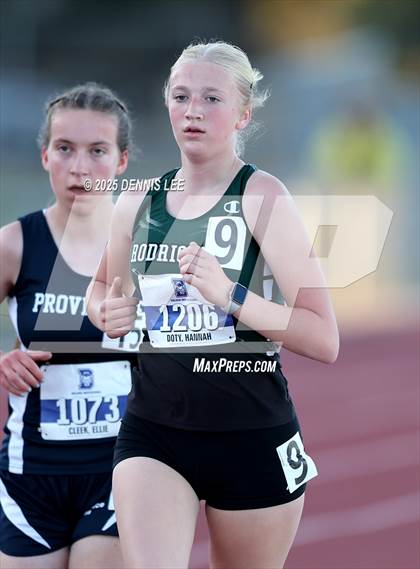 Thumbnail 2 in Halden Invitational - 3200 Meter photogallery.