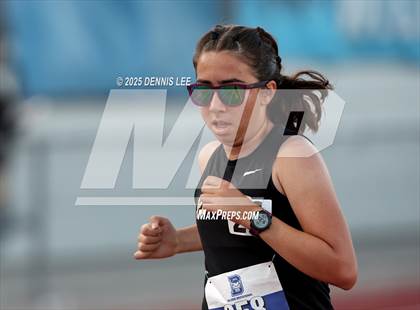 Thumbnail 2 in Halden Invitational - 3200 Meter photogallery.