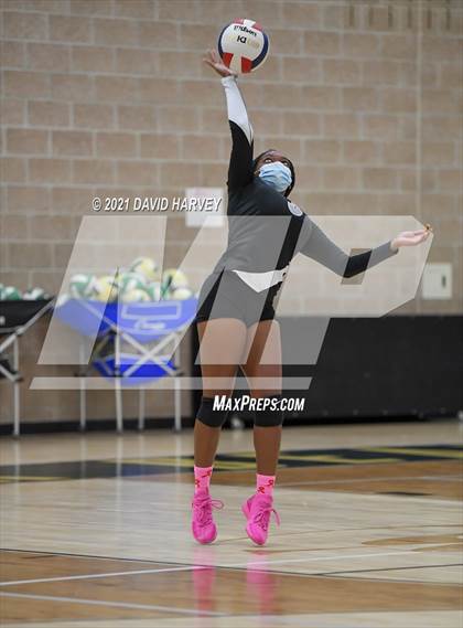 Thumbnail 1 in Arvada West @ Bear Creek photogallery.