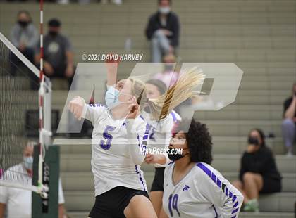 Thumbnail 1 in Arvada West @ Bear Creek photogallery.