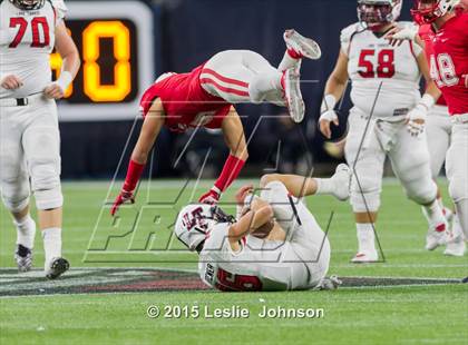 Thumbnail 3 in Katy vs. Lake Travis (UIL 6A Division II Final) photogallery.