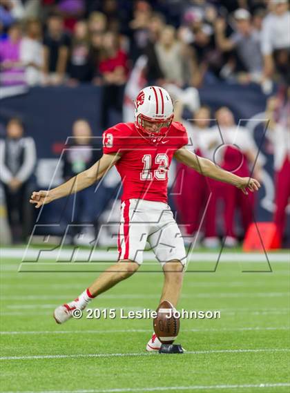 Thumbnail 3 in Katy vs. Lake Travis (UIL 6A Division II Final) photogallery.