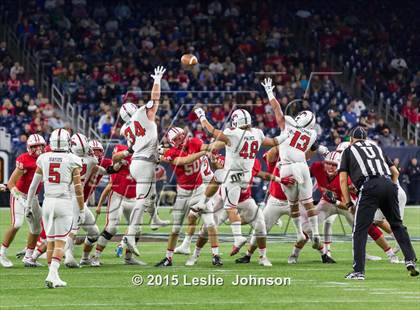 Thumbnail 2 in Katy vs. Lake Travis (UIL 6A Division II Final) photogallery.