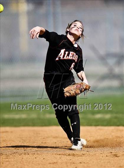 Thumbnail 2 in Bowie vs. Aledo (Aledo/Azle/Springtown Tournament) photogallery.
