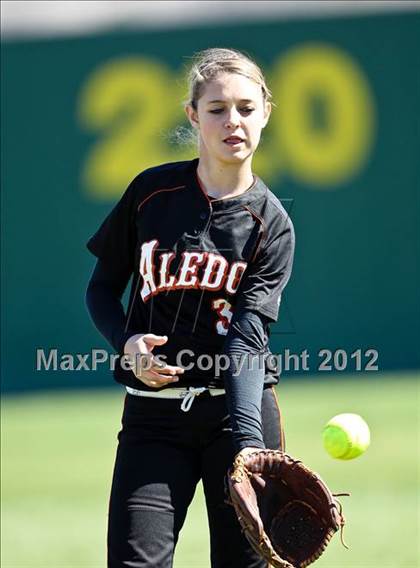Thumbnail 3 in Bowie vs. Aledo (Aledo/Azle/Springtown Tournament) photogallery.