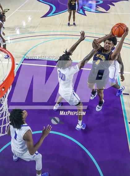 Thumbnail 2 in Winter Haven vs Vashon (city of Palms Classic) photogallery.