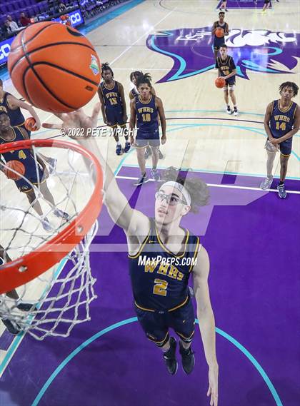 Thumbnail 1 in Winter Haven vs Vashon (city of Palms Classic) photogallery.
