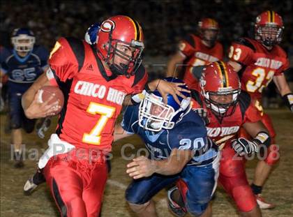Thumbnail 3 in Pleasant Valley vs. Chico photogallery.