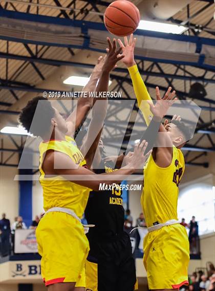 Thumbnail 3 in Monteverde Academy vs. Oak Hill Academy (ARS/Rescue Rooter National Hoopfest) photogallery.