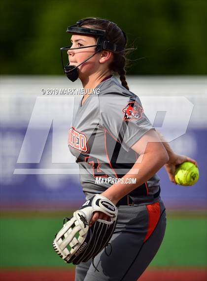 Thumbnail 3 in North Salinas vs. San Mateo (CIF CCS D1 Round 1) photogallery.