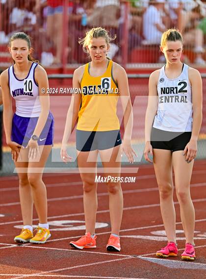 Thumbnail 1 in IHSAA Pike Regional (800 Meter)  photogallery.