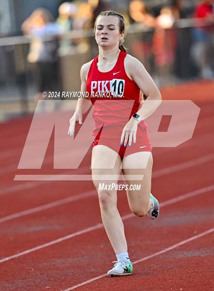 Thumbnail 2 in IHSAA Pike Regional (800 Meter)  photogallery.