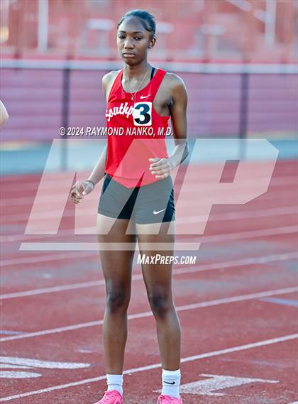 Thumbnail 1 in IHSAA Pike Regional (800 Meter)  photogallery.