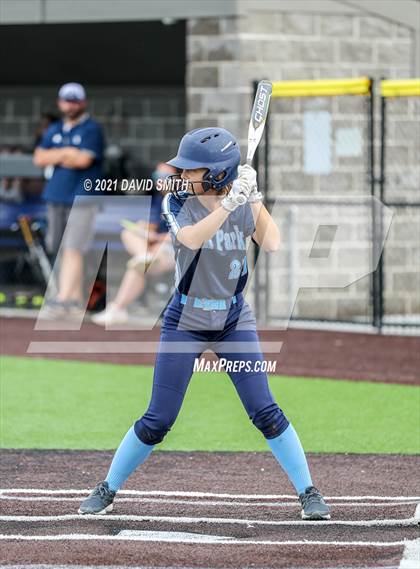 Thumbnail 3 in Liberty North vs Oak Park - MSHSAA Dist. Playoffs photogallery.
