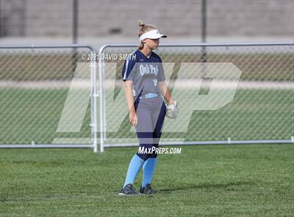 Thumbnail 3 in Liberty North vs Oak Park - MSHSAA Dist. Playoffs photogallery.