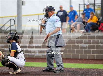 Thumbnail 2 in Liberty North vs Oak Park - MSHSAA Dist. Playoffs photogallery.