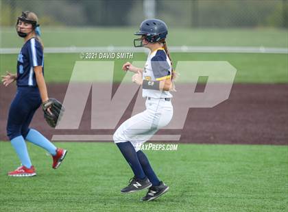Thumbnail 3 in Liberty North vs Oak Park - MSHSAA Dist. Playoffs photogallery.
