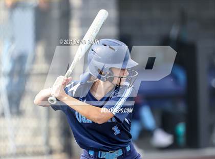 Thumbnail 2 in Liberty North vs Oak Park - MSHSAA Dist. Playoffs photogallery.