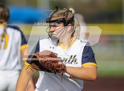 Thumbnail 1 in Liberty North vs Oak Park - MSHSAA Dist. Playoffs photogallery.