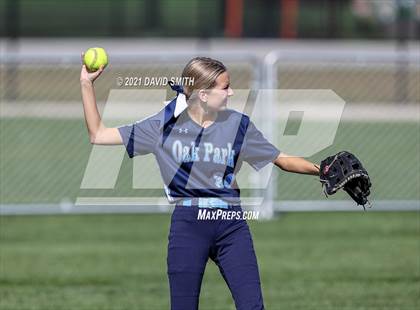 Thumbnail 2 in Liberty North vs Oak Park - MSHSAA Dist. Playoffs photogallery.