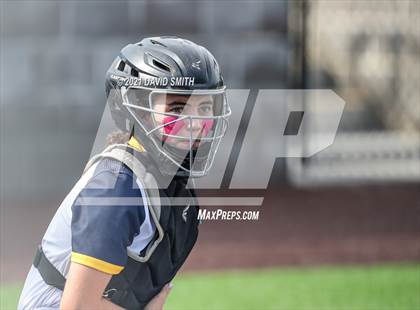 Thumbnail 3 in Liberty North vs Oak Park - MSHSAA Dist. Playoffs photogallery.