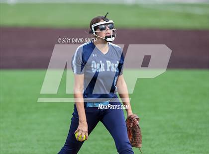 Thumbnail 3 in Liberty North vs Oak Park - MSHSAA Dist. Playoffs photogallery.