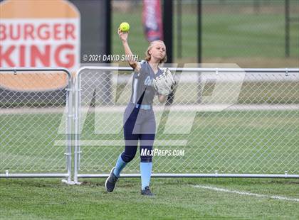 Thumbnail 3 in Liberty North vs Oak Park - MSHSAA Dist. Playoffs photogallery.