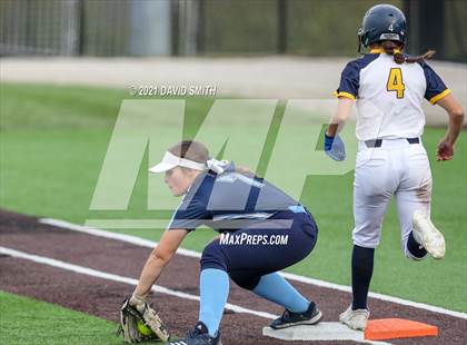 Thumbnail 1 in Liberty North vs Oak Park - MSHSAA Dist. Playoffs photogallery.