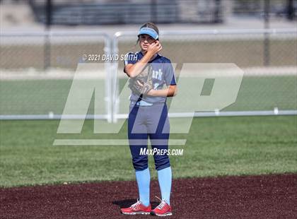 Thumbnail 1 in Liberty North vs Oak Park - MSHSAA Dist. Playoffs photogallery.