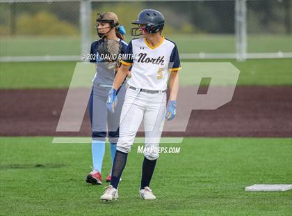 Thumbnail 2 in Liberty North vs Oak Park - MSHSAA Dist. Playoffs photogallery.