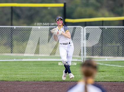 Thumbnail 2 in Liberty North vs Oak Park - MSHSAA Dist. Playoffs photogallery.
