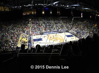 Thumbnail 2 in Bishop O'Dowd vs. Mater Dei (CIF State Open Division Final) photogallery.