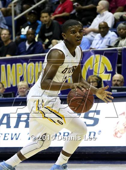 Thumbnail 3 in Bishop O'Dowd vs. Mater Dei (CIF State Open Division Final) photogallery.