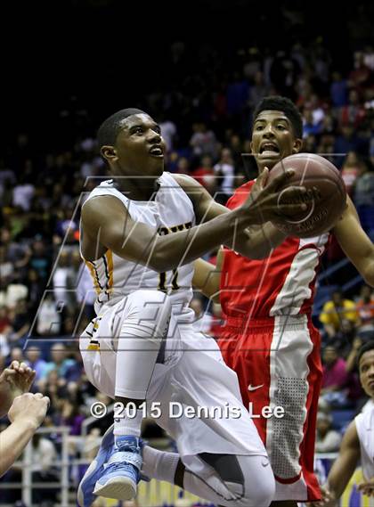 Thumbnail 1 in Bishop O'Dowd vs. Mater Dei (CIF State Open Division Final) photogallery.