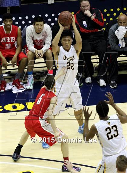 Thumbnail 2 in Bishop O'Dowd vs. Mater Dei (CIF State Open Division Final) photogallery.