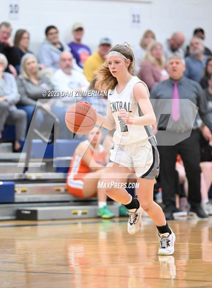 Thumbnail 2 in Danville vs. Central Columbia (PIAA District 4 Class AAAA Round 1) photogallery.