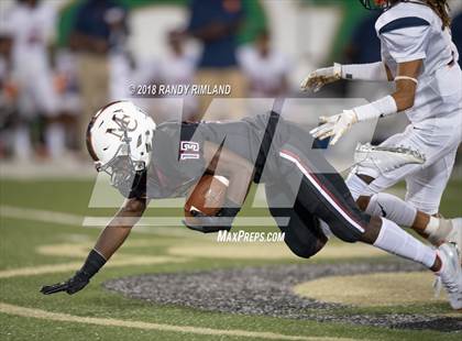 Thumbnail 2 in Mallard Creek vs. Zebulon B. Vance photogallery.