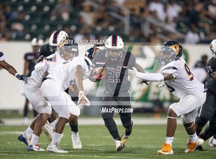 Thumbnail 3 in Mallard Creek vs. Zebulon B. Vance photogallery.