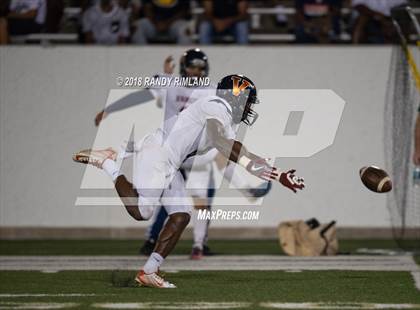 Thumbnail 3 in Mallard Creek vs. Zebulon B. Vance photogallery.