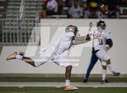 Thumbnail 2 in Mallard Creek vs. Zebulon B. Vance photogallery.