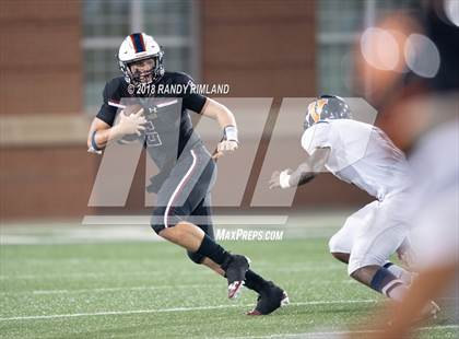 Thumbnail 3 in Mallard Creek vs. Zebulon B. Vance photogallery.