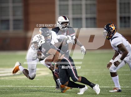 Thumbnail 3 in Mallard Creek vs. Zebulon B. Vance photogallery.