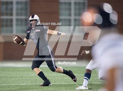 Thumbnail 2 in Mallard Creek vs. Zebulon B. Vance photogallery.