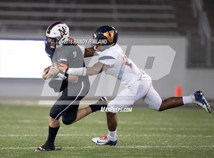 Thumbnail 3 in Mallard Creek vs. Zebulon B. Vance photogallery.