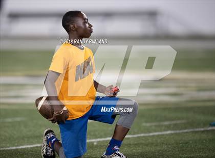Thumbnail 1 in Mallard Creek vs. Zebulon B. Vance photogallery.