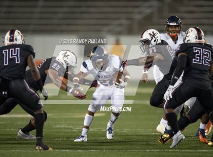 Thumbnail 2 in Mallard Creek vs. Zebulon B. Vance photogallery.