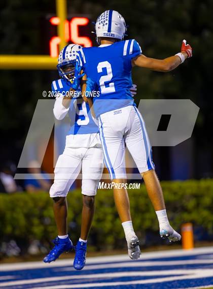 Thumbnail 1 in Middleton vs Jesuit photogallery.