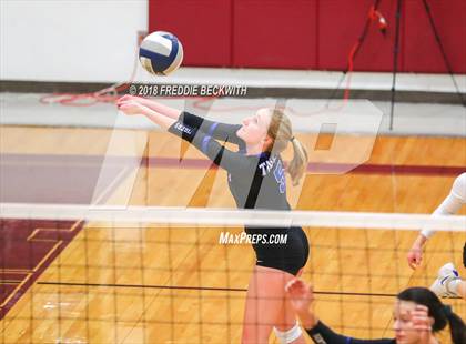 Thumbnail 1 in Gunter @ Callisburg photogallery.