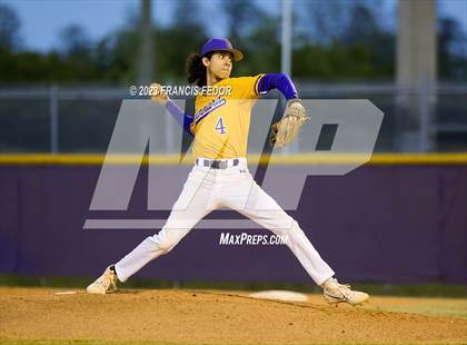 Thumbnail 3 in Alonso @ Lennard photogallery.