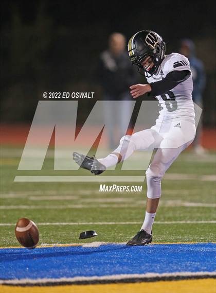 Thumbnail 1 in Windsor vs. El Cerrito (CIF NCS D3 Final) photogallery.
